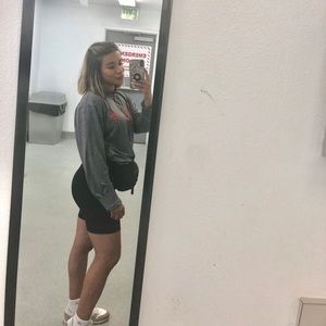 Meet your Posher, Yara